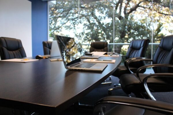 7 Ways to Build a Positive Workplace Culture